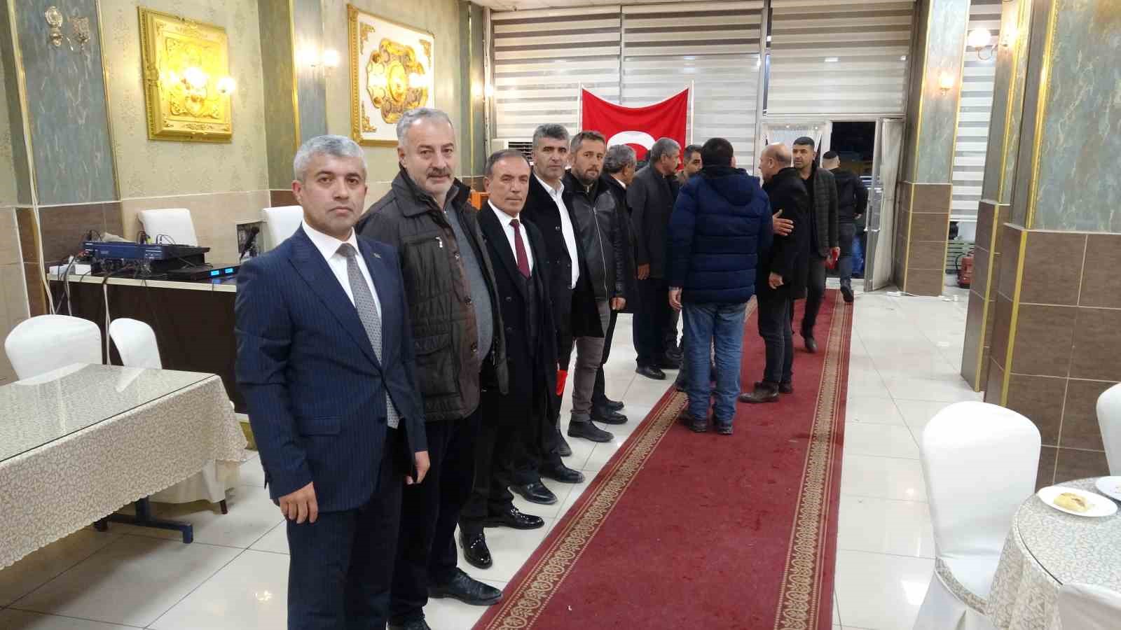 Malatya Minib&uuml;s&ccedil;&uuml;ler ve Umum Servis Ara&ccedil;ları Esnaf Odası&rsquo;nda İnce g&uuml;ven tazeledi
