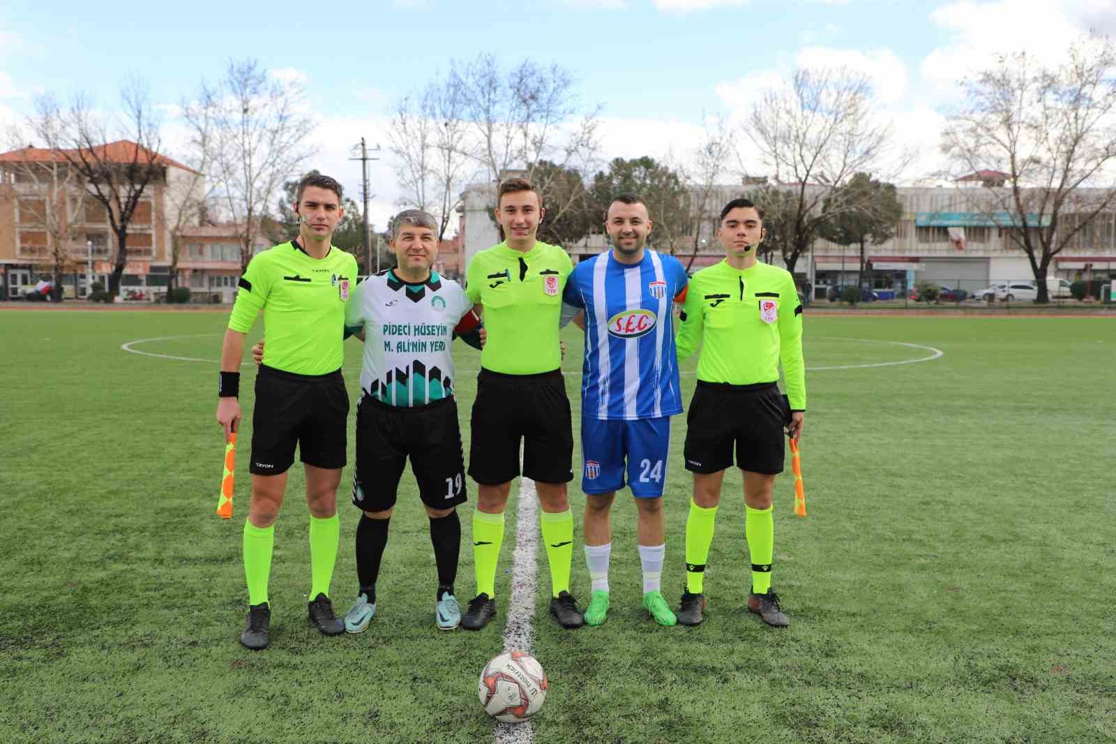 Selendi Belediyespor 7&rsquo;de 7 yaptı
