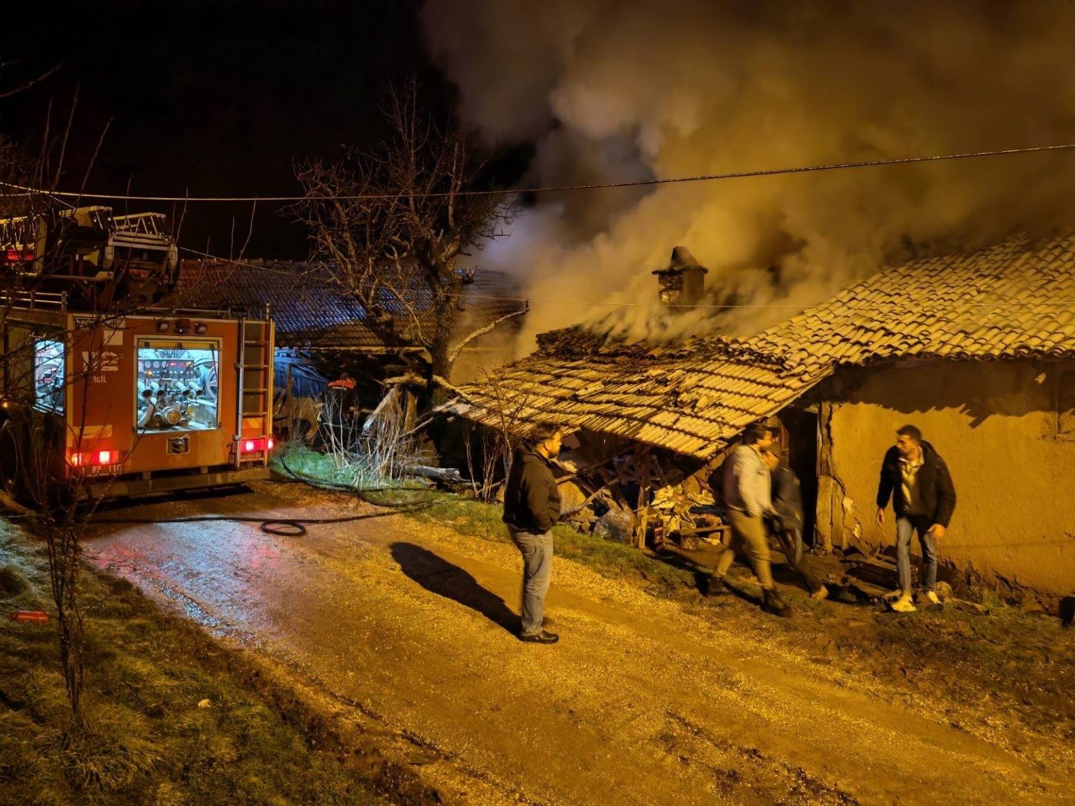 Bilecik’te baca yangını korkuttu