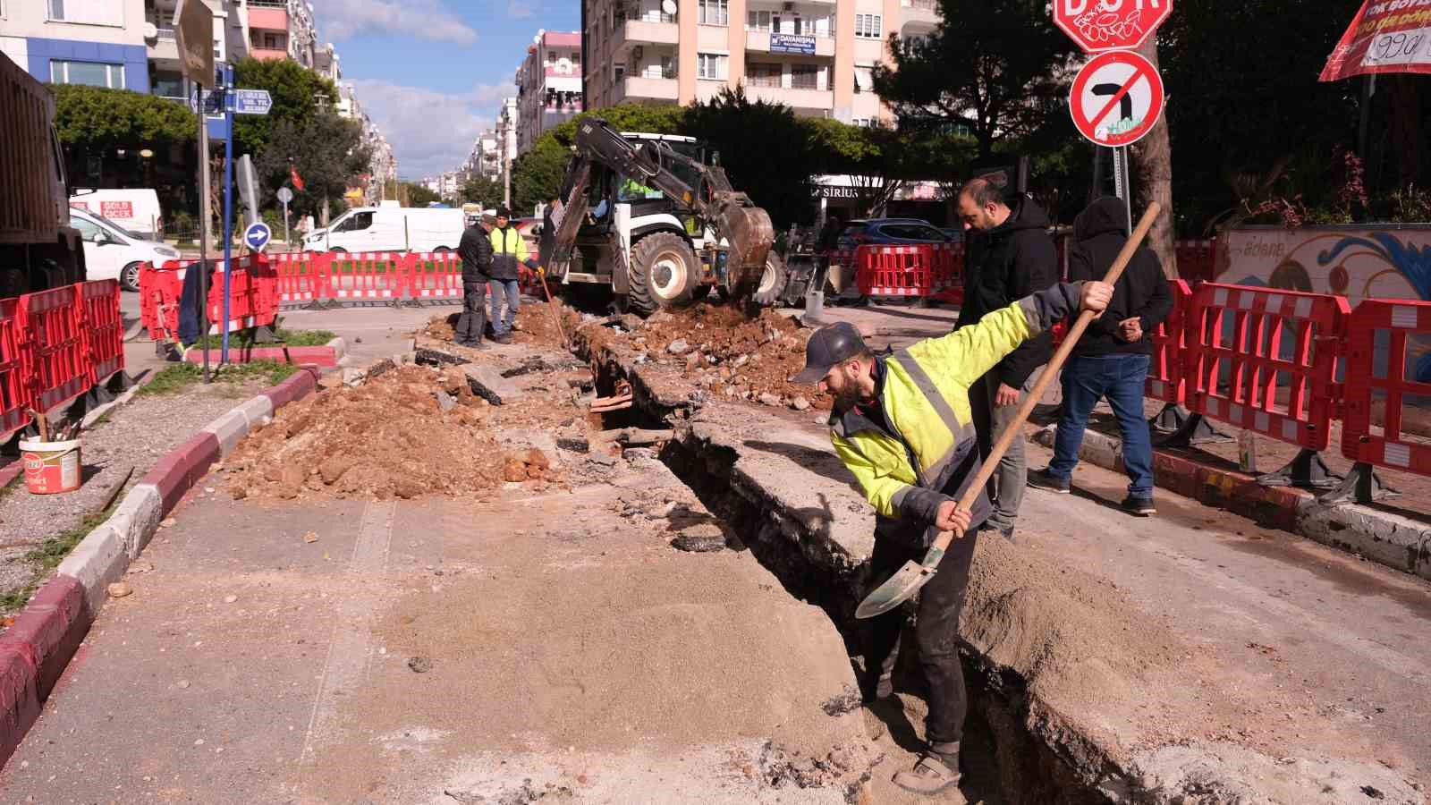 ASAT&rsquo;dan Muratpaşa il&ccedil;esinde 480 milyon TL bedelli i&ccedil;me suyu altyapı g&uuml;&ccedil;lendirme &ccedil;alışması
