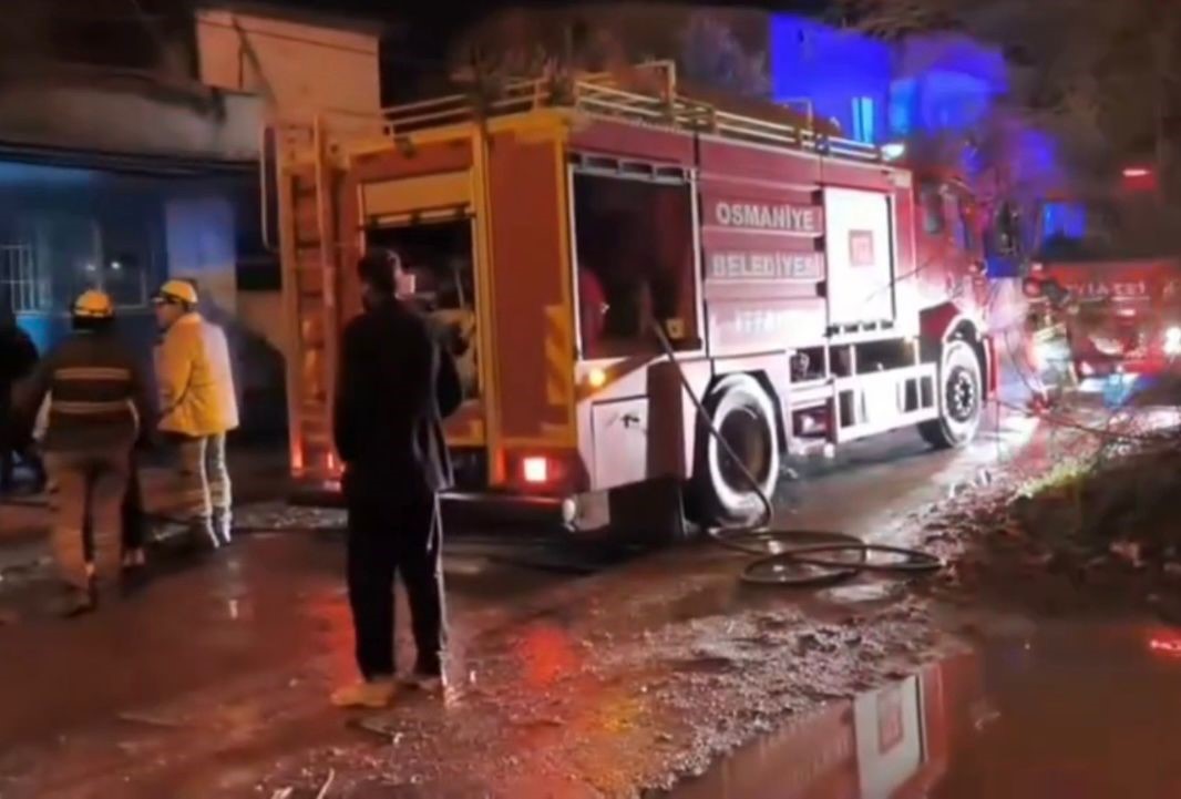 Osmaniye’de müstakil evde çıkan yangın söndürüldü