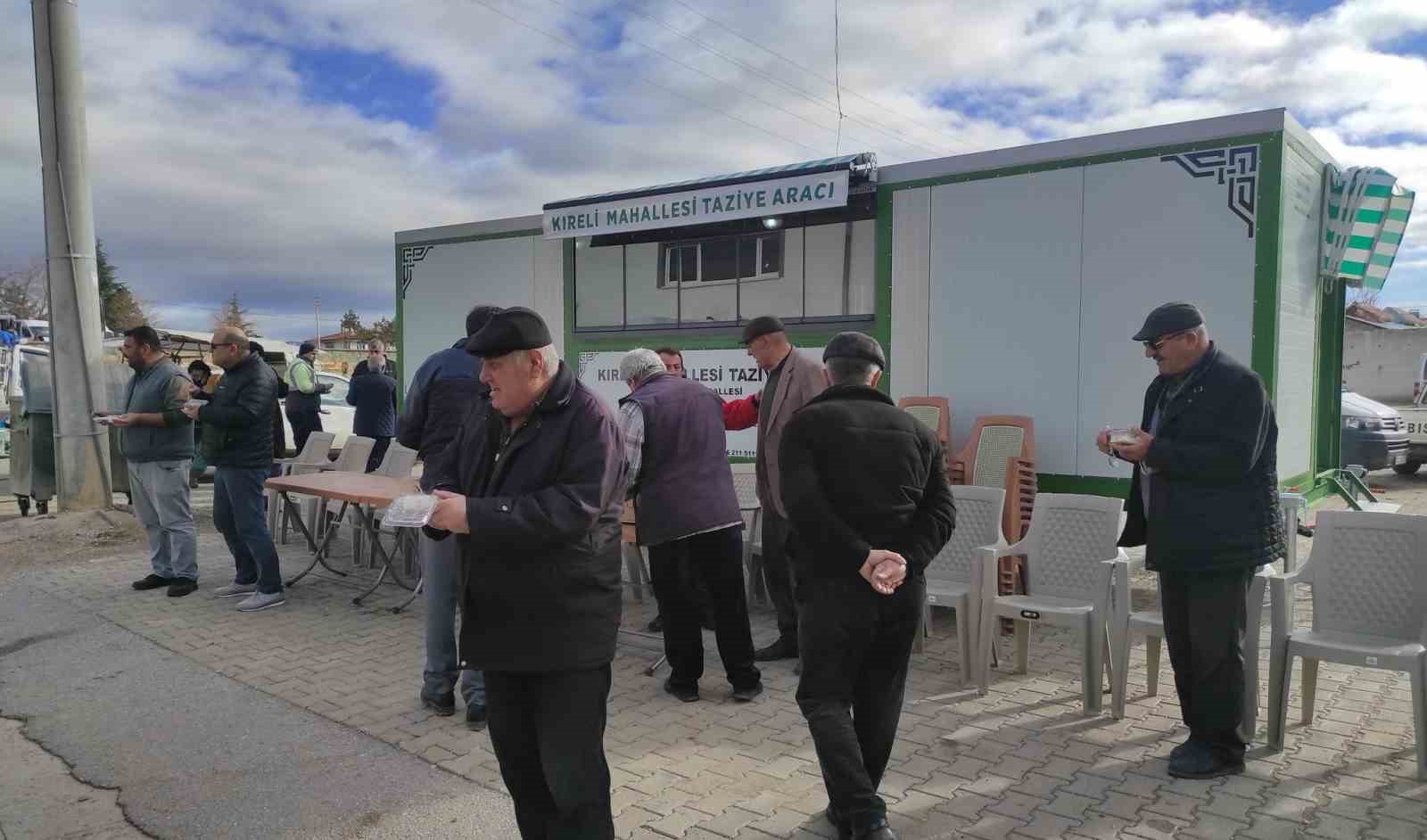 Hüyük’te hayırseverler taziye aracı yaptırdı