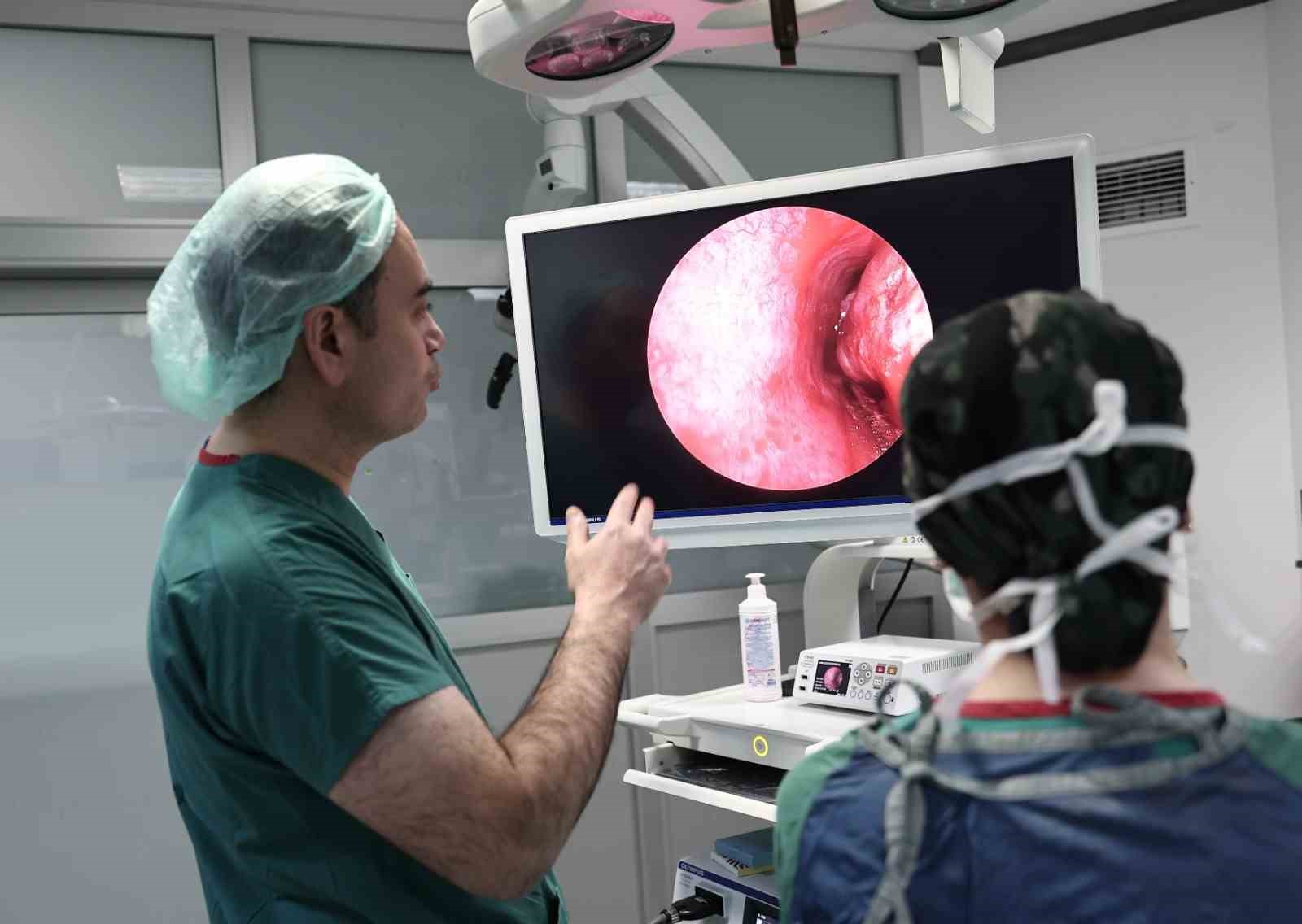 ER&Uuml; KBB Kliniğine yeni nesil endoskopi sistemi kazandırıldı
