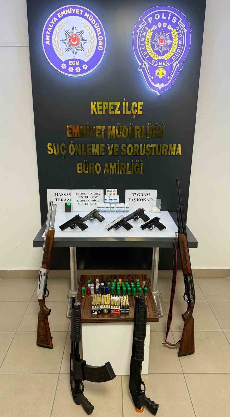 Antalya&rsquo;da 20 ayrı adrese 150 personelle eş zamanlı operasyon
