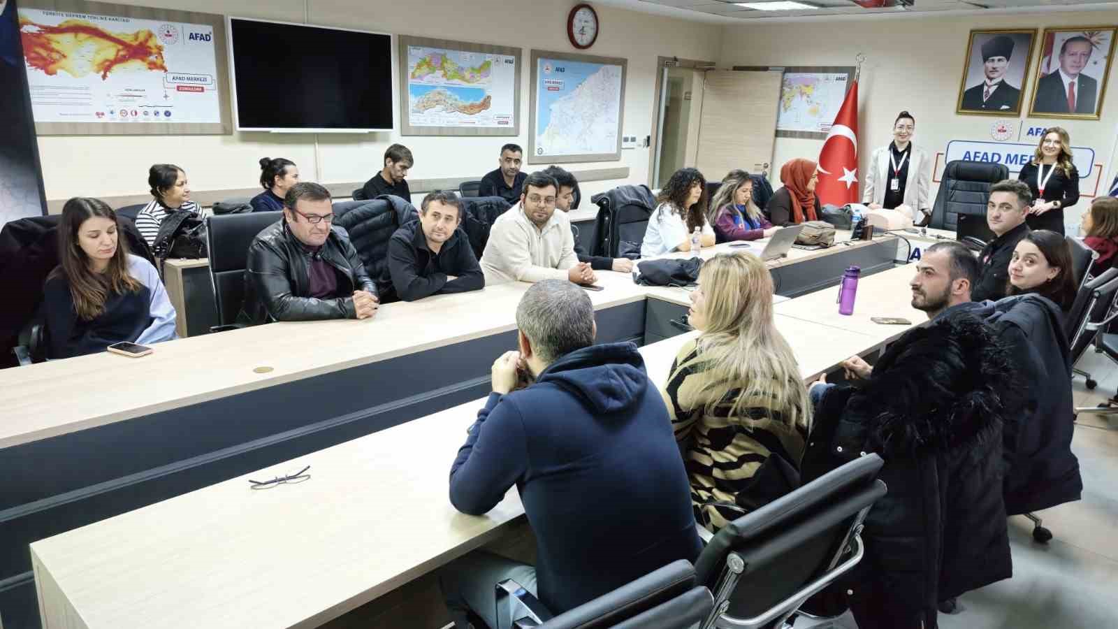 AFAD personeline ilk yardım eğitimi d&uuml;zenlendi
