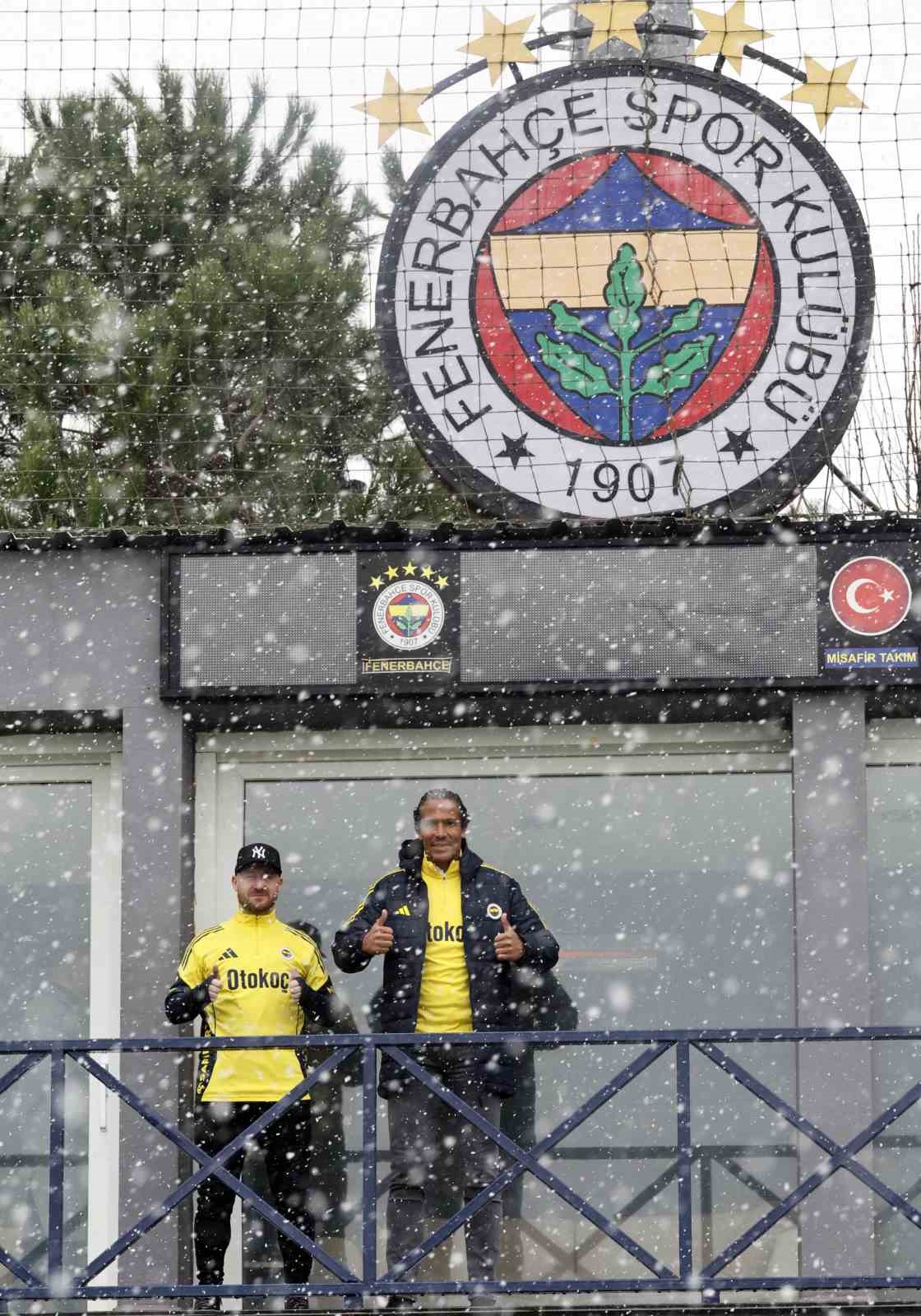 Fenerbahçe’de Beyoğlu Yeni Çarşı maçının hazırlıkları başladı