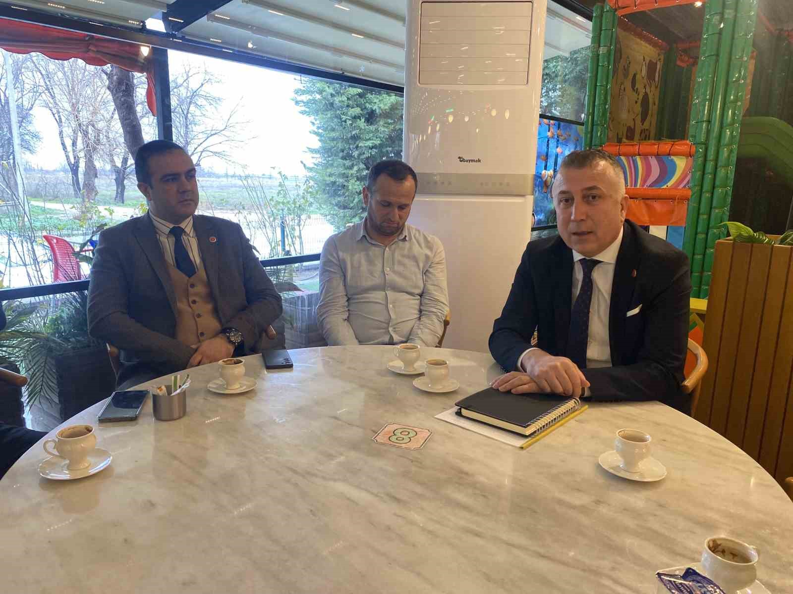 Alaşehir&rsquo;de &uuml;z&uuml;m&uuml;n geleceği değerlendirildi
