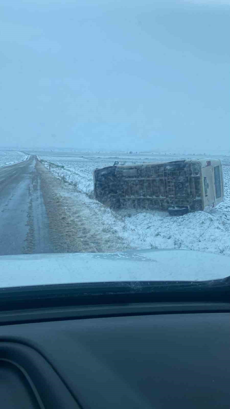 Edirne&rsquo;de minib&uuml;s kazası: 1 yaralı
