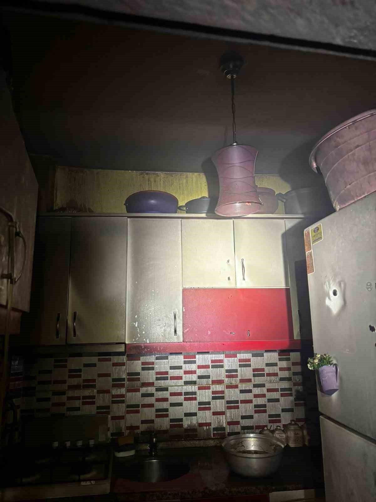 Ev k&uuml;le d&ouml;nd&uuml;
