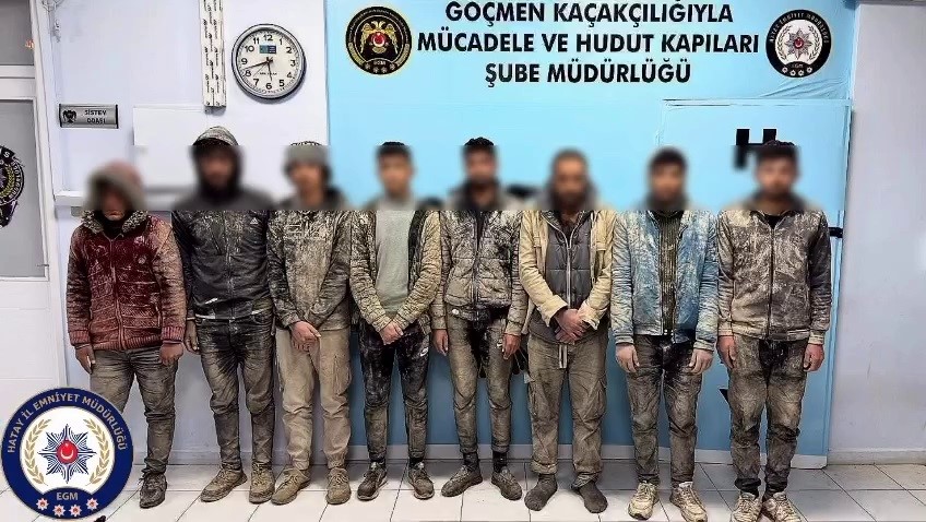 Hatay&rsquo;da 8 ka&ccedil;ak g&ouml;&ccedil;men yakalandı, 2 organizat&ouml;r tutuklandı

