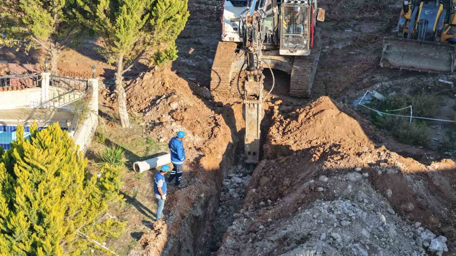 Aydın B&uuml;y&uuml;kşehir Belediyesi&rsquo;nin Didim&rsquo;de altyapı &ccedil;alışmaları s&uuml;r&uuml;yor
