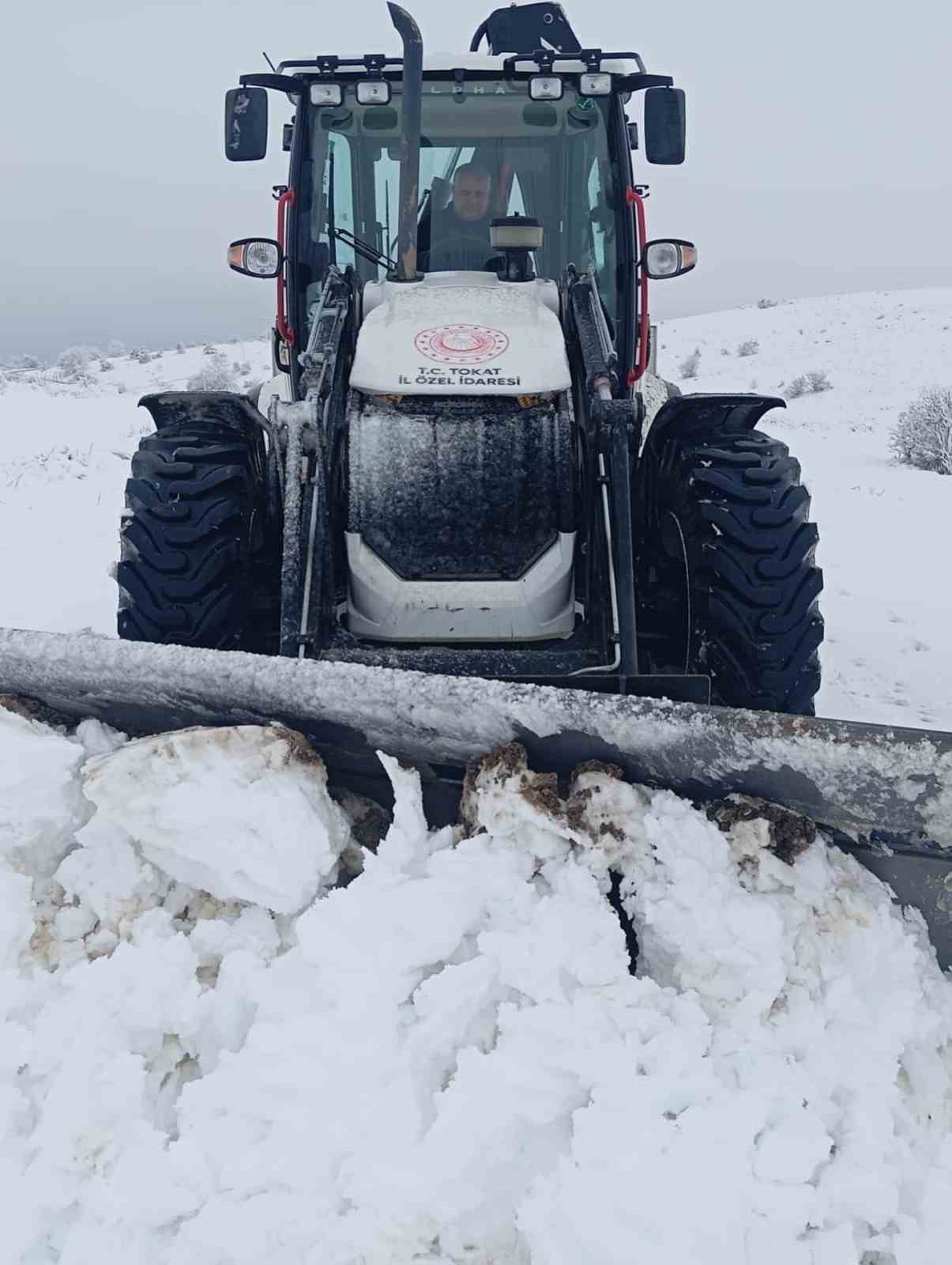 Tokat&rsquo;ta 256 k&ouml;y yolu ulaşıma kapalı
