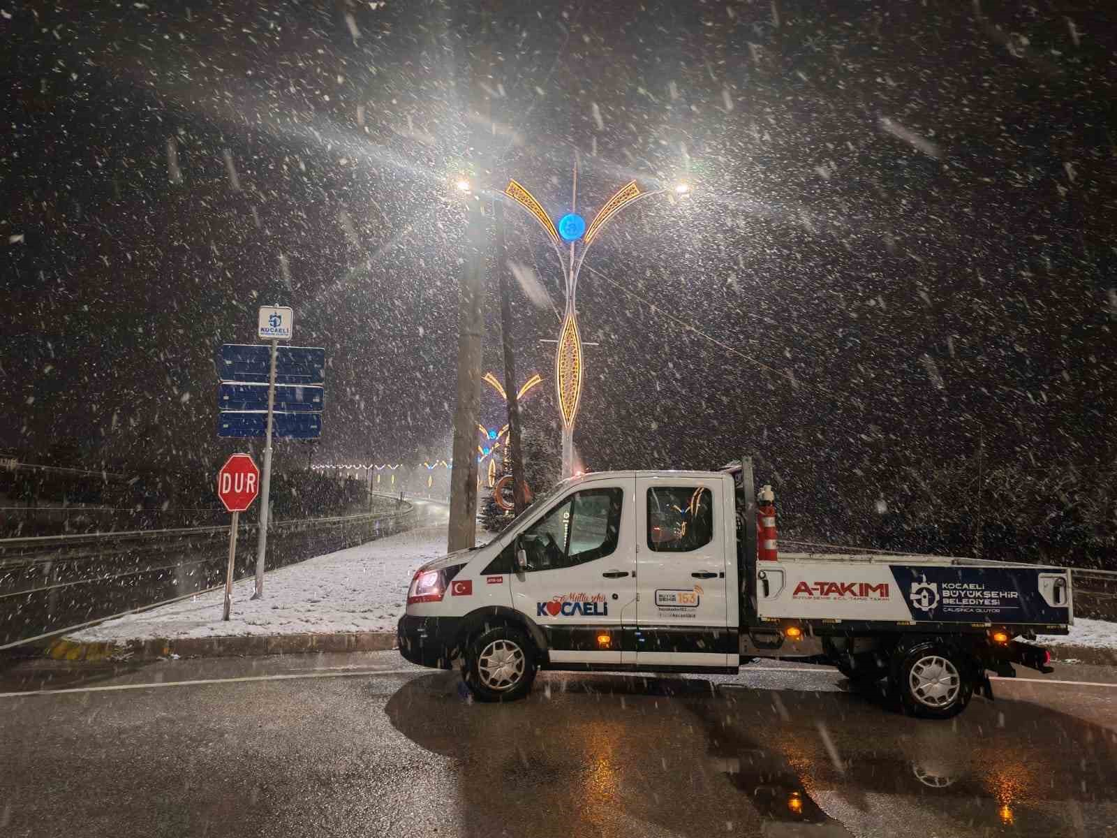 Kocaeli’nin yüksek kesimlerinde kar etkili oldu