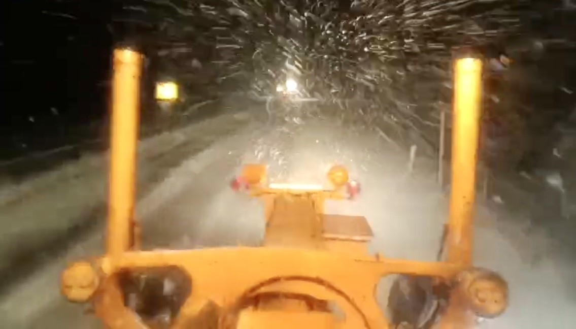 Antalya’da bin 825 rakımlı Alacabel’de kar yağışı başladı