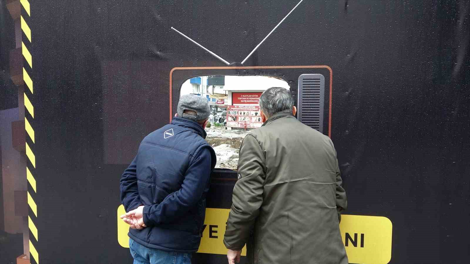 Şantiye meraklılarına özel tasarım: Ordu’da televizyon şeklinde izleme alanı