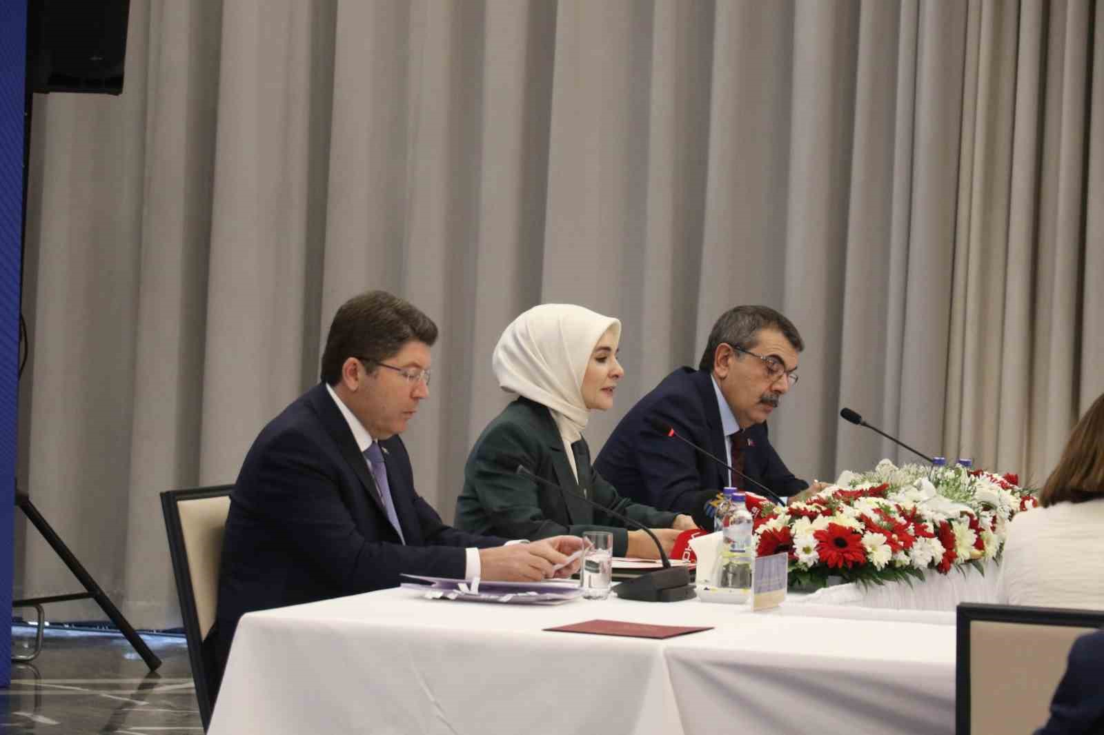 Bakan G&ouml;ktaş: "Bug&uuml;n itibarıyla 56 bin 400 gen&ccedil; &ccedil;iftimizin kredi &ouml;demesini ger&ccedil;ekleştirdik"
