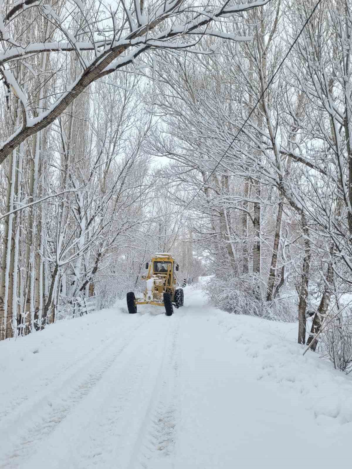 Kayseri&rsquo;de 149 mahalleye ulaşım kapalı
