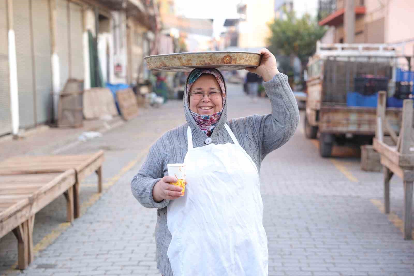 Başkan Kaya: "Soğuk kış g&uuml;nlerinde de esnaf ve vatandaşlarımızın yanında olmayı s&uuml;rd&uuml;receğiz"
