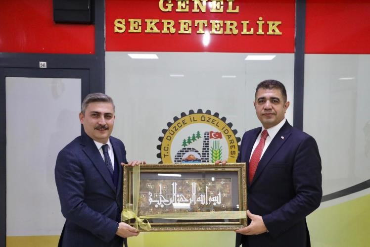 D&uuml;zce Valisi Aslan&rsquo;dan veda ziyaretleri
