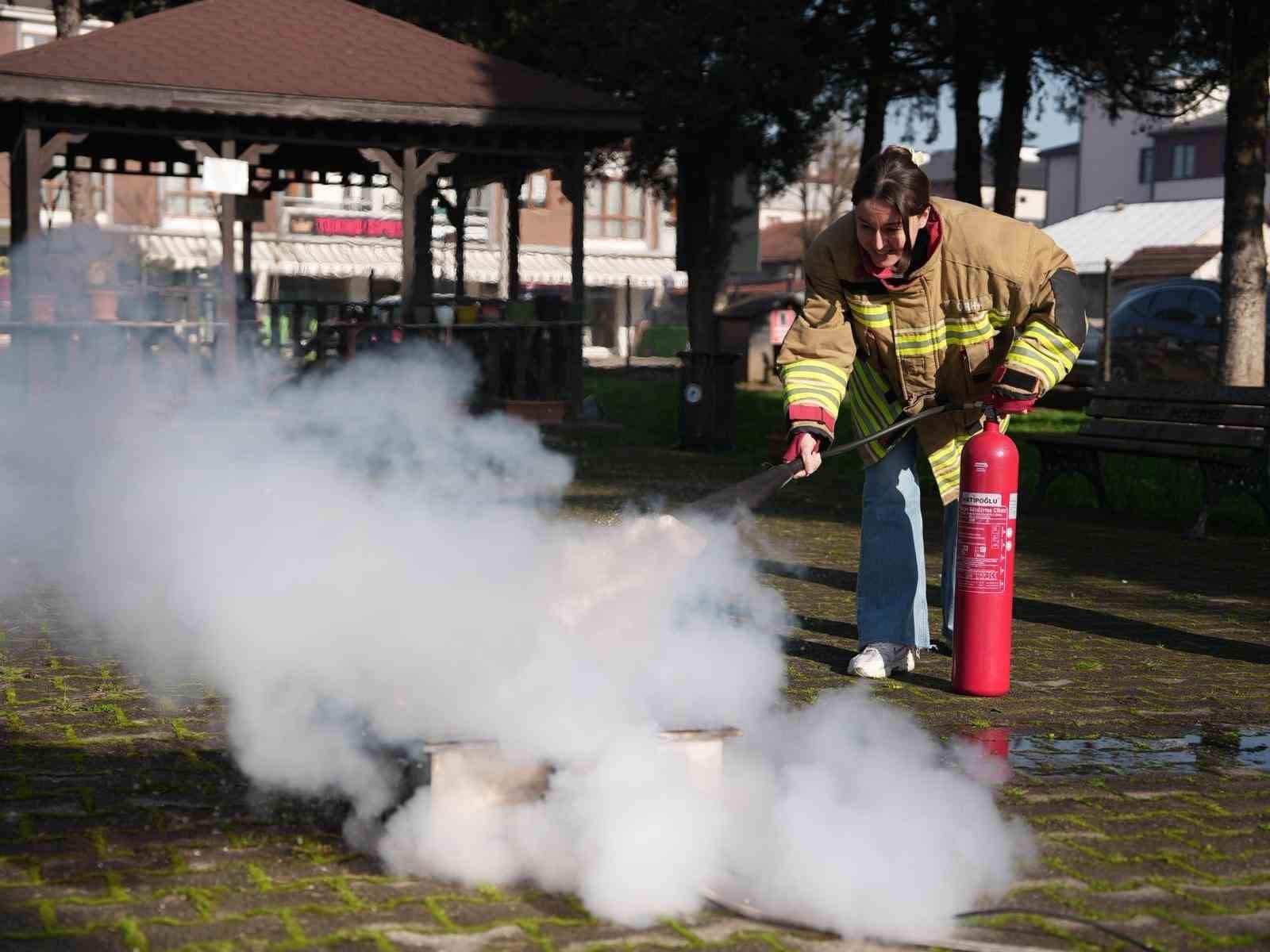 BELMEK kursiyerlerine yangın eğitimi