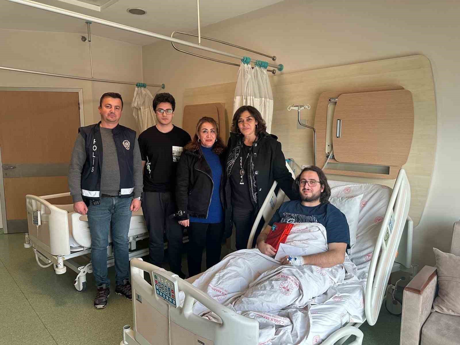 POLDER’den hastanede moral ziyareti