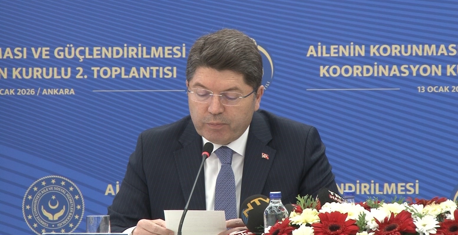 Bakan Tunç: "Başta cinsiyetsizleştirme olmak üzere değerlerimizi aşındırarak yok etmeyi amaçlayan akımlara karşı gerekli tüm önleyici adımları atacağız"