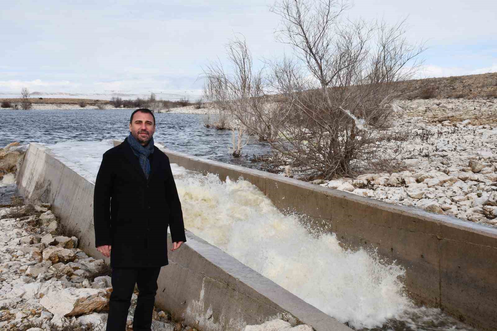Beylikova Barajı’nda su depolama çalışmaları devam ediyor