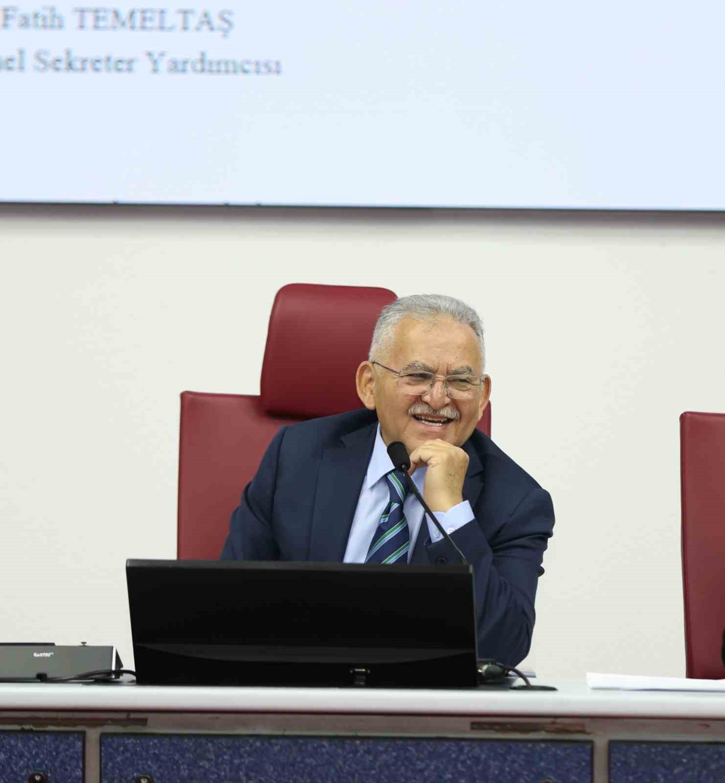 Başkan B&uuml;y&uuml;kkılı&ccedil;, aralık ayında medyada zirve grubunda
