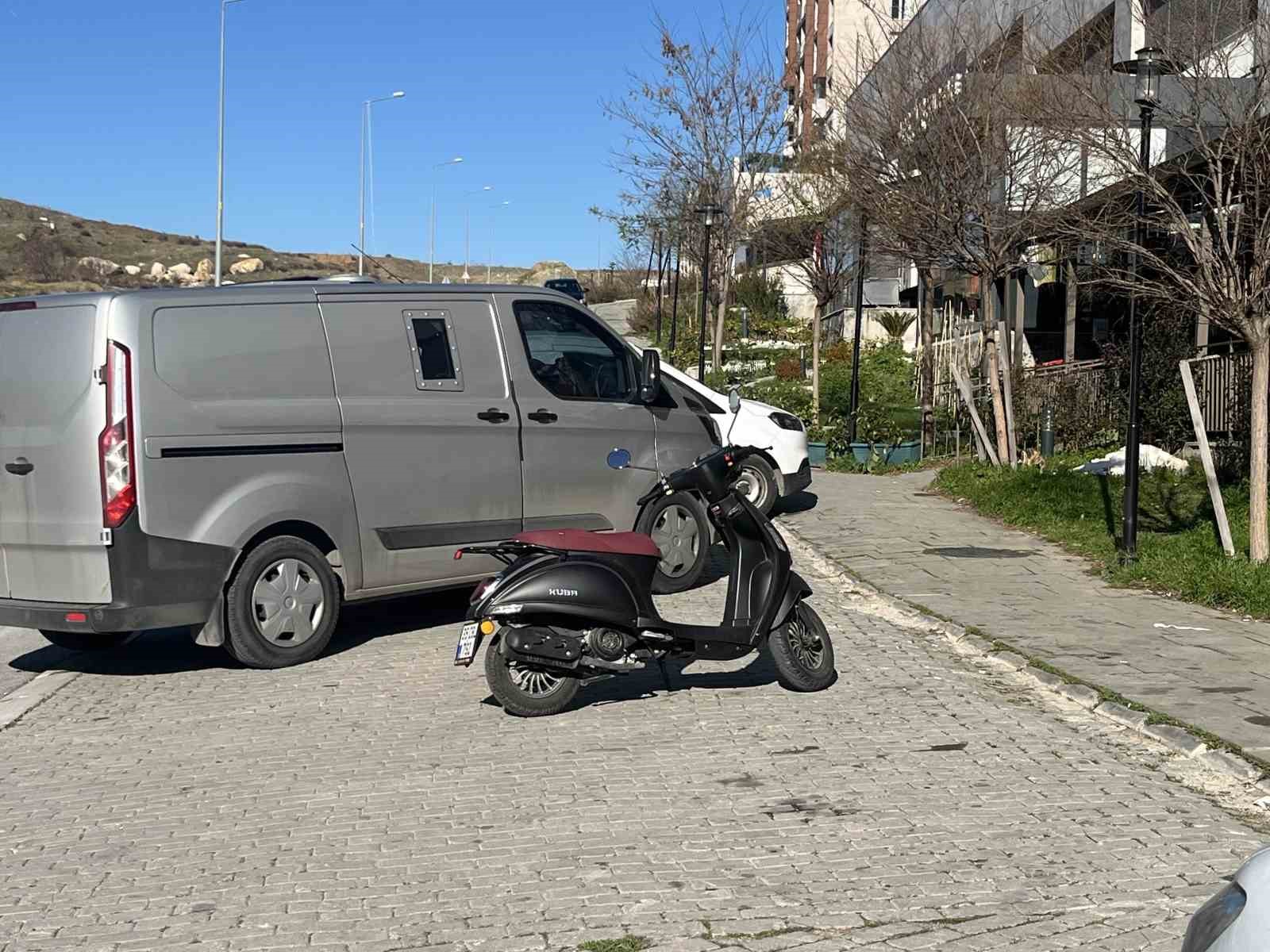 İzmir&rsquo;de para nakil aracı soygununda 6 ş&uuml;pheli yakalandı
