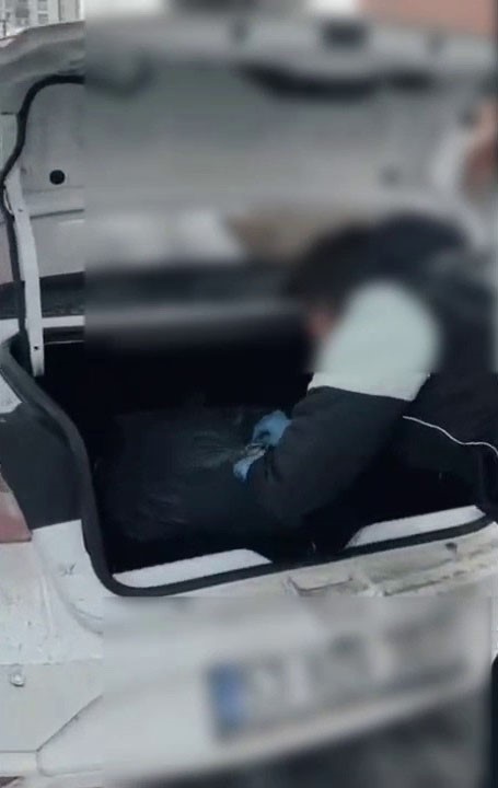 Sivas&rsquo;ta zehir tacirlerine operasyon: 7 kişi tutuklandı
