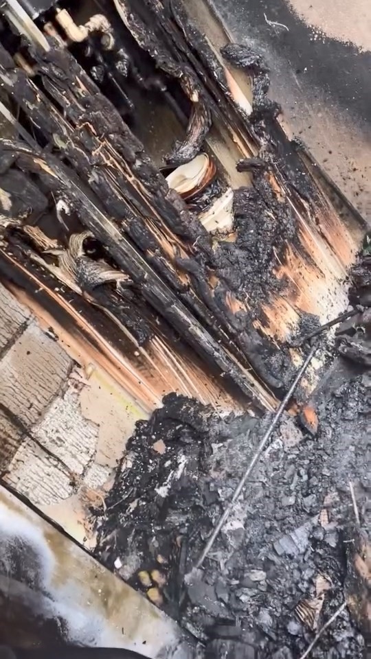 Elazığ&rsquo;da ev yangını
