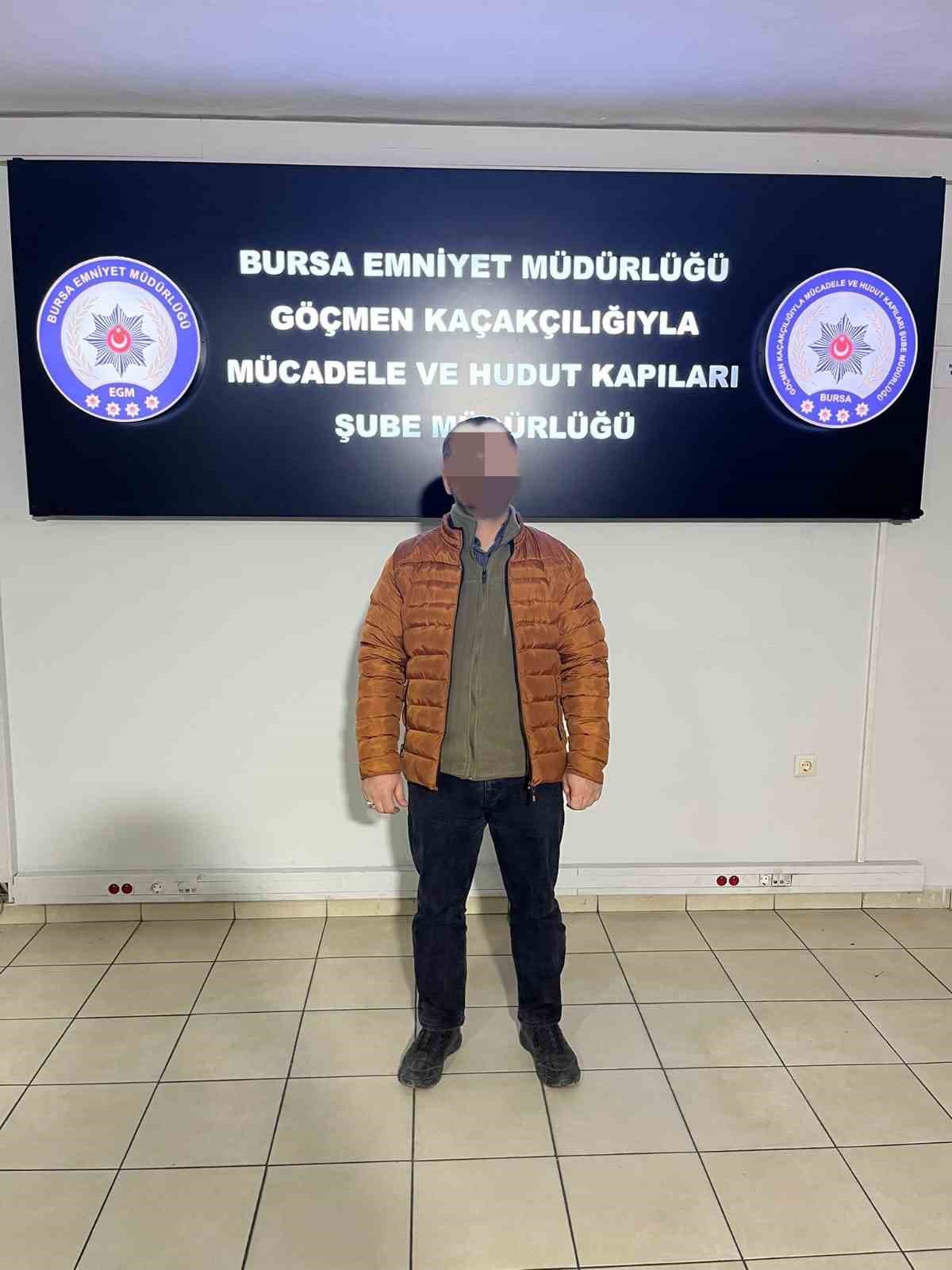 Bursa&rsquo;da g&ouml;&ccedil;men ka&ccedil;ak&ccedil;ılığı operasyonu: 7 &ccedil;ocuk kurtarıldı
