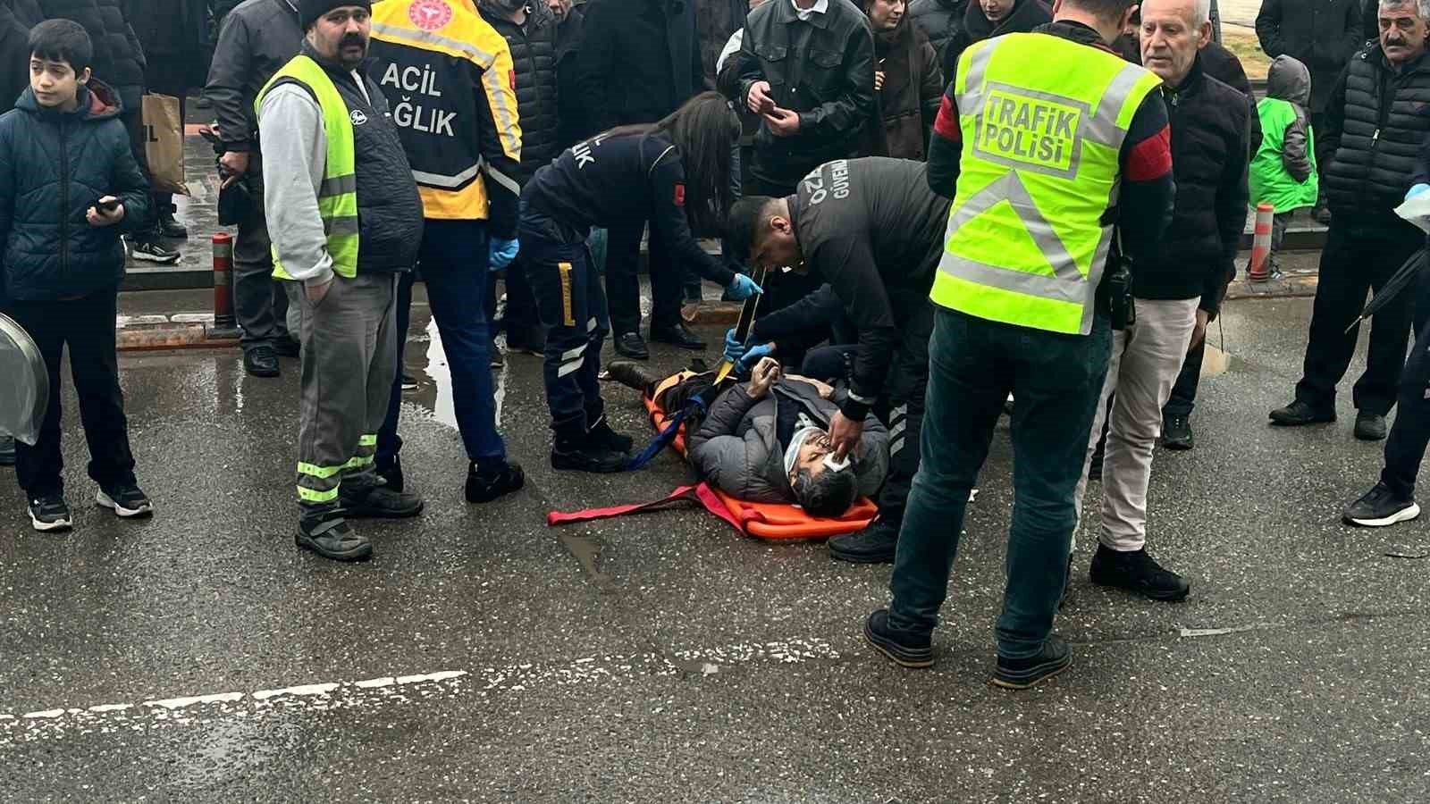 Batman’da yaya geçidinde kaza: 2 yaralı