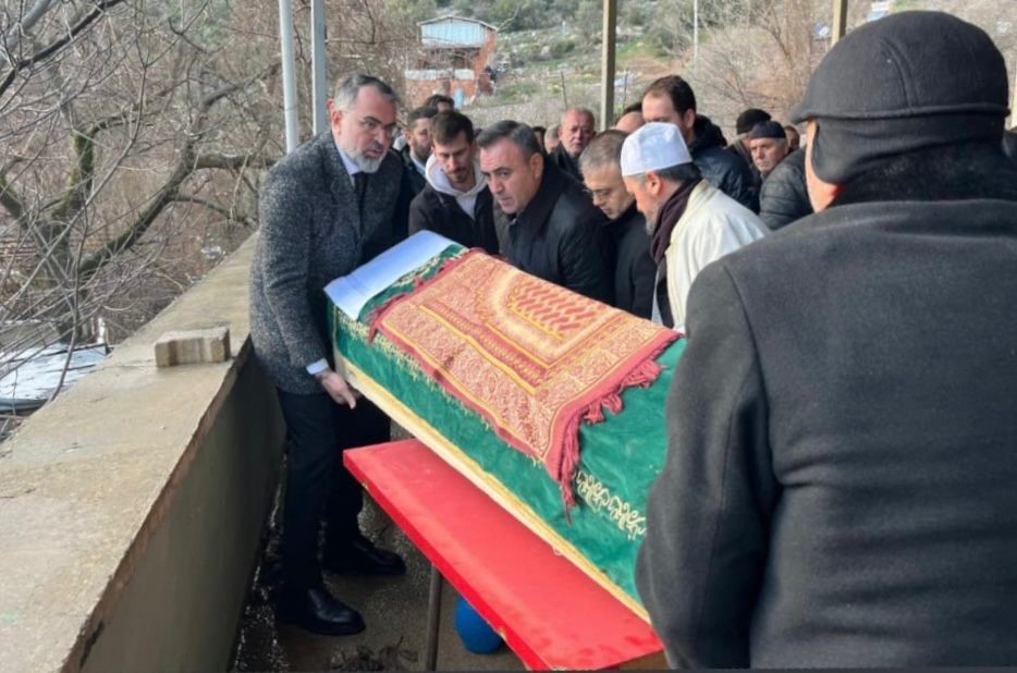 Kestel Gölbaşı Mahallesi Muhtarı İrfan Aydın son yolculuğuna uğurlandı