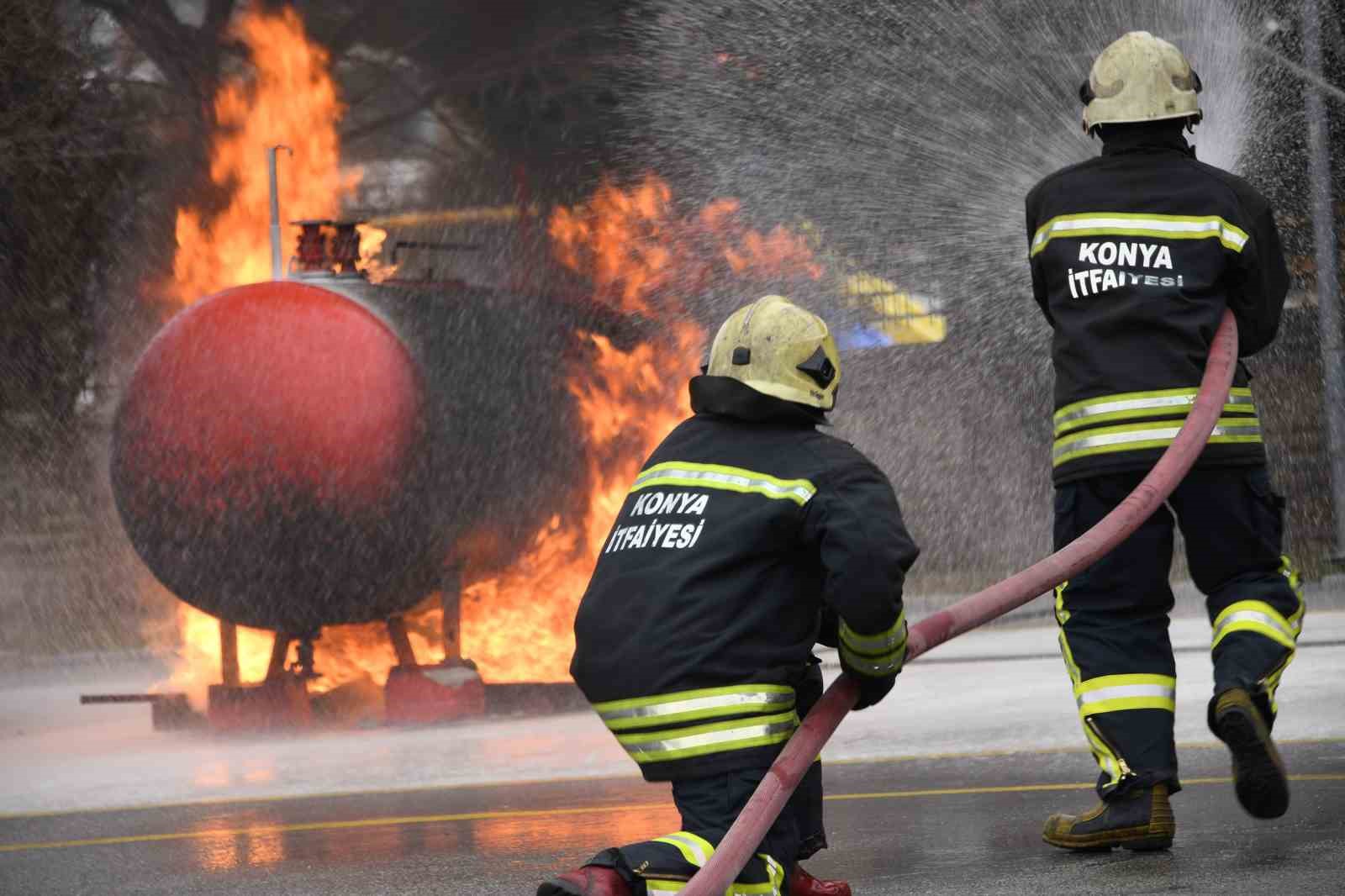 Konya İtfaiyesi 2025&rsquo;te 15 bin 497 olaya m&uuml;dahale etti
