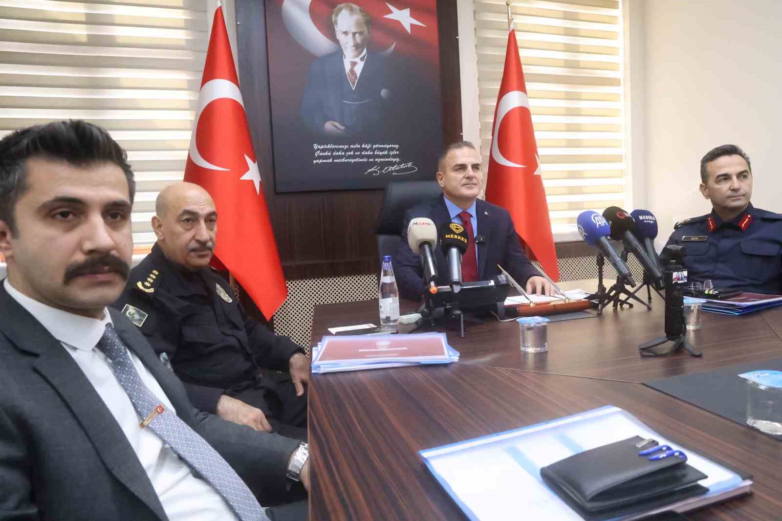 Vali Akbıyık 2025 yılı asayiş-güvenlik rakamlarını değerlendirdi