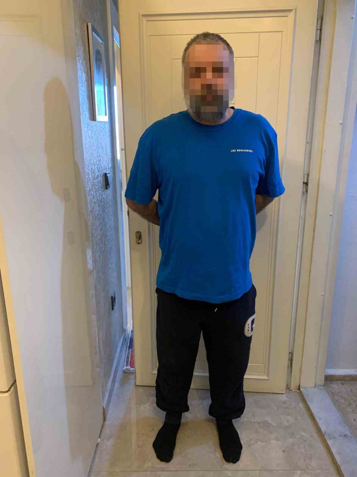 543 yıl 9 ay hapis cezası bulunan firari Antalya&rsquo;da yakalandı
