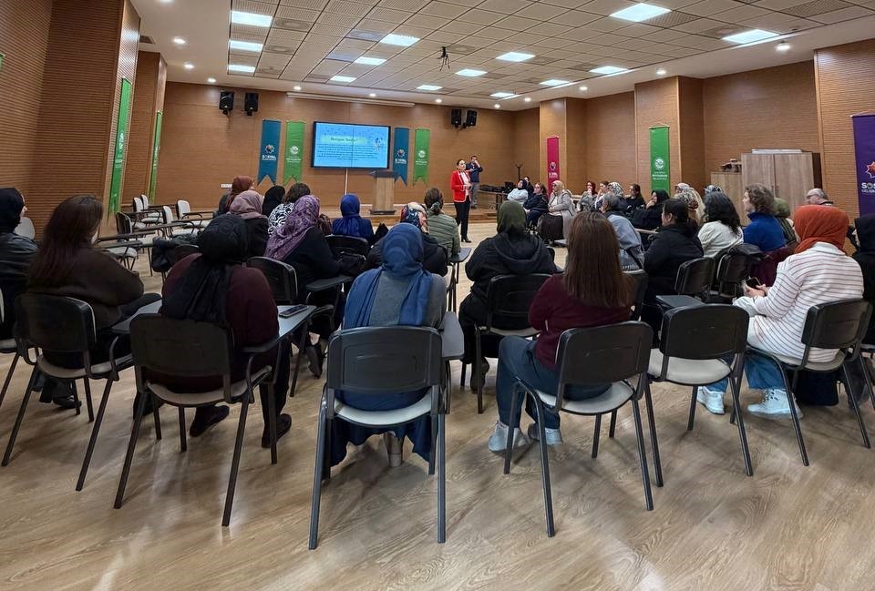 SGM&rsquo;de aile i&ccedil;i iletişimde g&uuml;&ccedil;l&uuml; bağlar ele alındı
