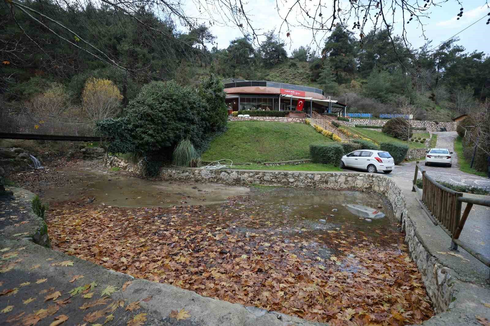 Gen&ccedil;lik Kafe gen&ccedil;lerin buluşma noktası oldu
