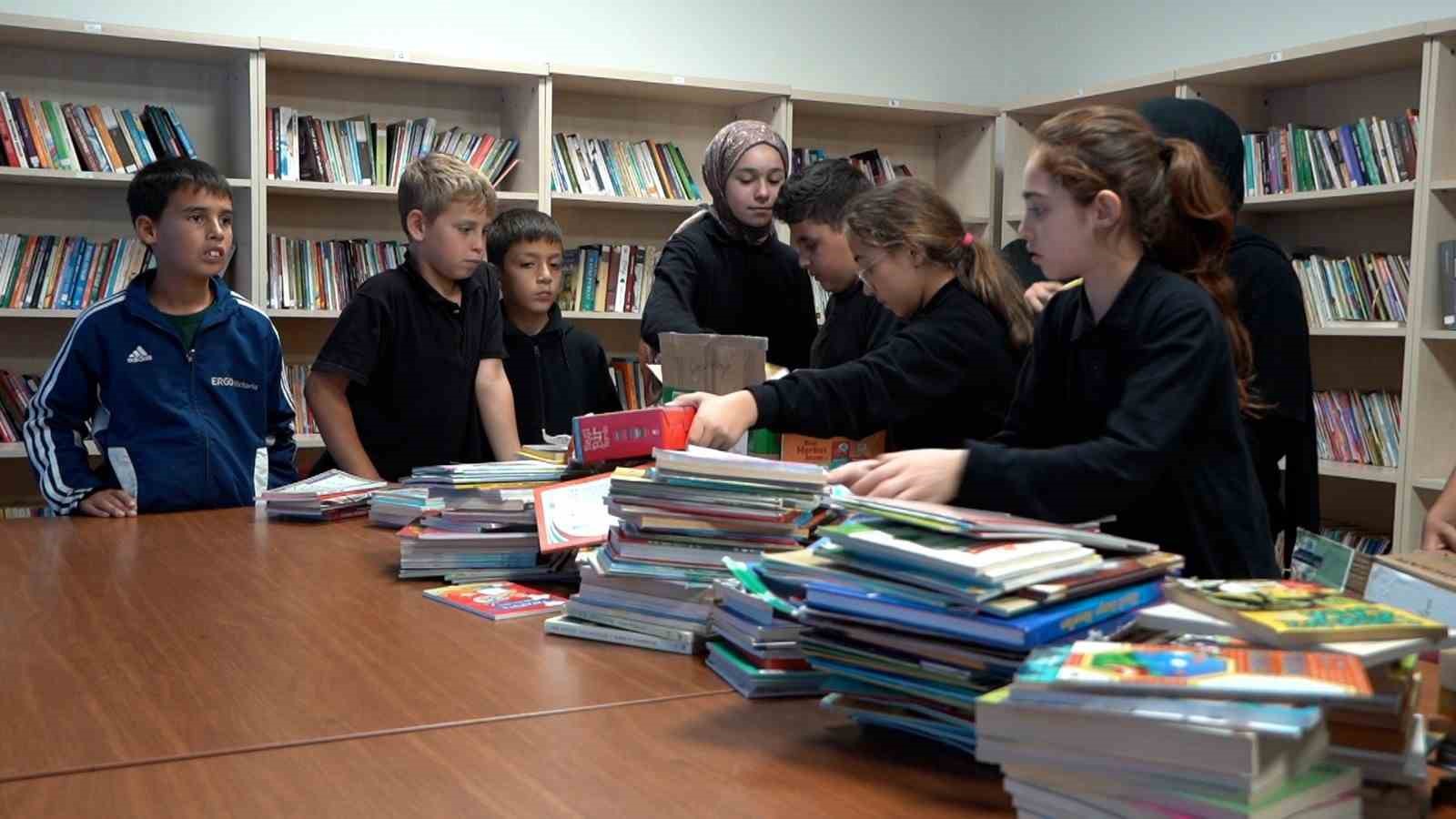 Atakum’da 10 binin üzerinde kitap öğrencilerle buluştu