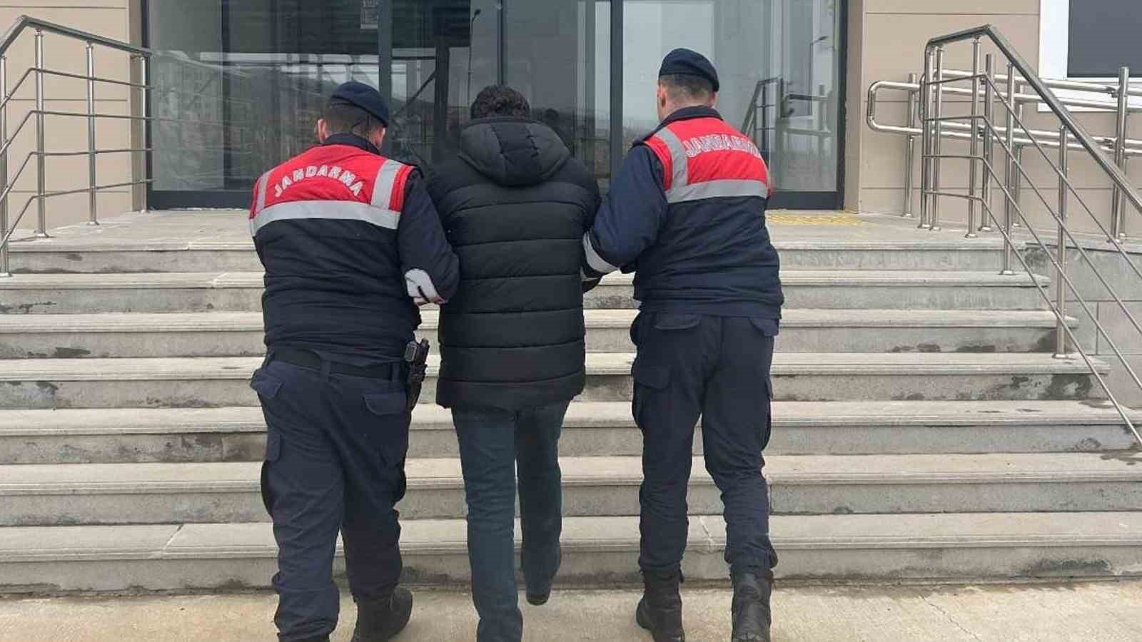 Kırıkkale&rsquo;de 80 yıl hapis cezası bulunan h&uuml;k&uuml;ml&uuml; yakalandı
