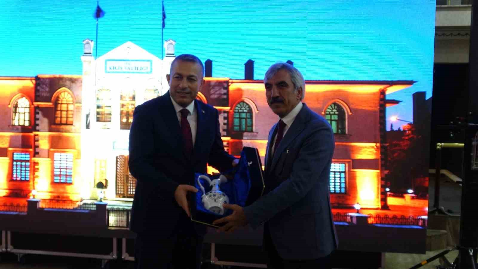 Kilis Valisi Tahir Şahin&rsquo;e veda yemeği
