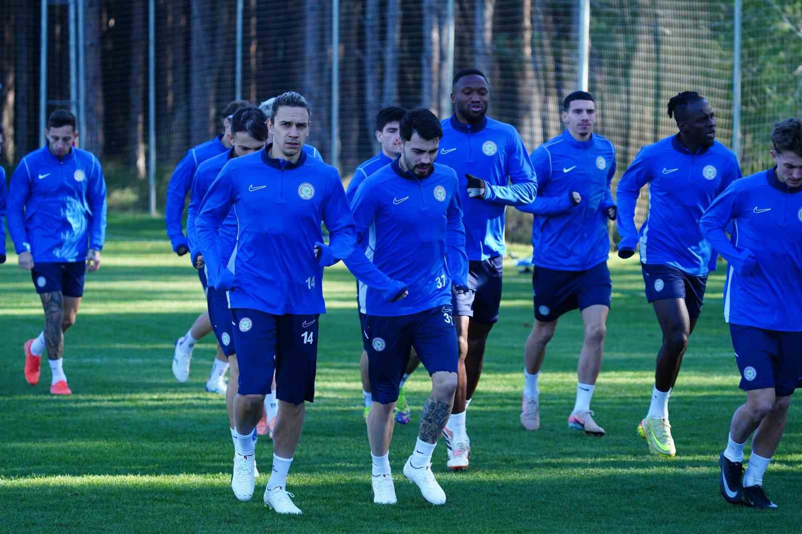 Çaykur Rizespor’da ikinci yarı hazırlıkları sürüyor