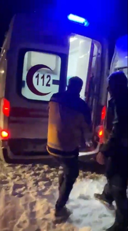 Kars’ta 1 yaşındaki bebek için ekipler seferber oldu