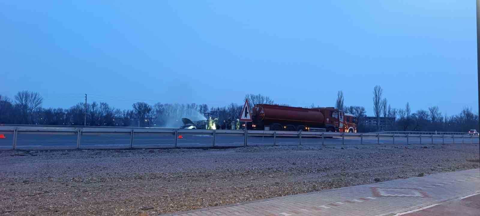 Seyir halindeki ara&ccedil; alev topuna d&ouml;nd&uuml;
