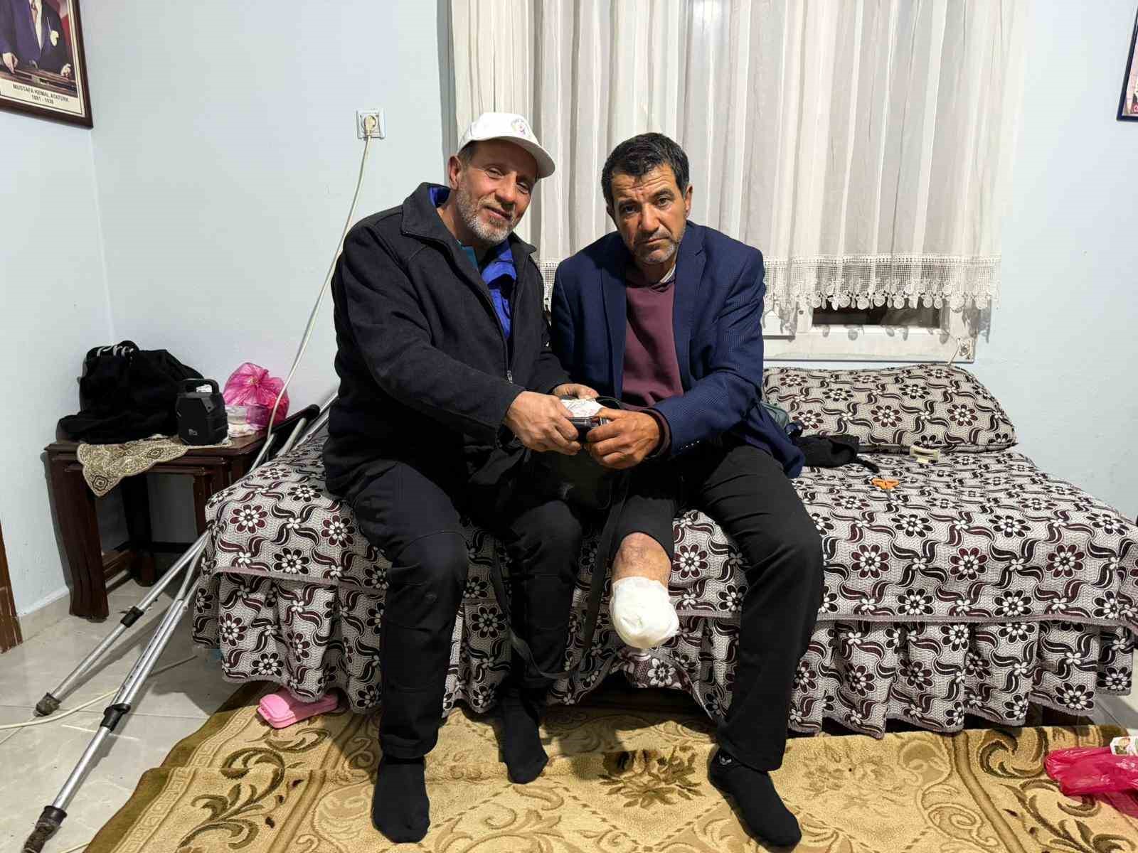 Engelli vatandaşın kaybettiği parayı bulan belediye personeli &ouml;d&uuml;llendirildi
