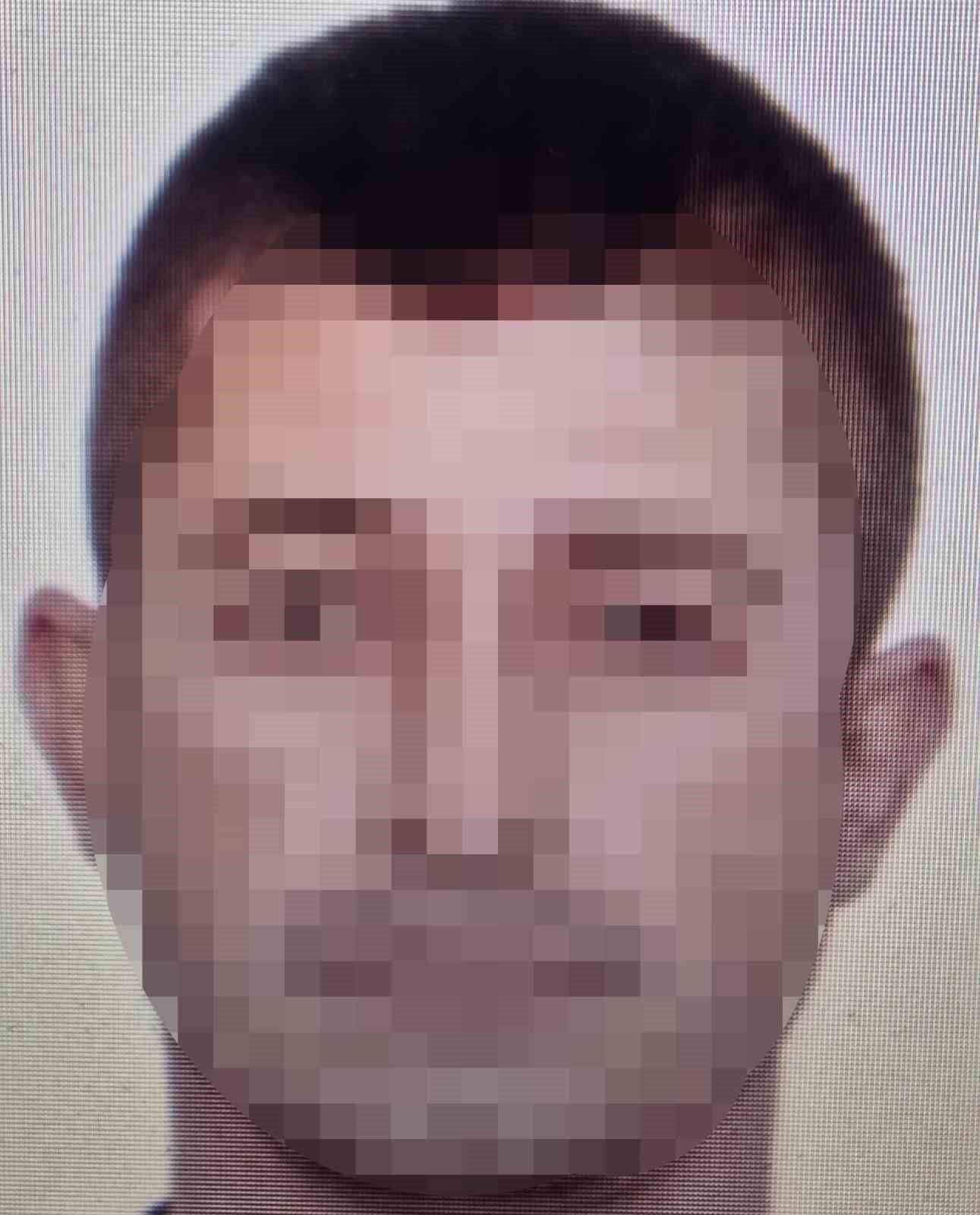 &Ouml;ğretmene silahlı saldırı d&uuml;zenleyen velinin 20 su&ccedil; kaydı olduğu ortaya &ccedil;ıktı
