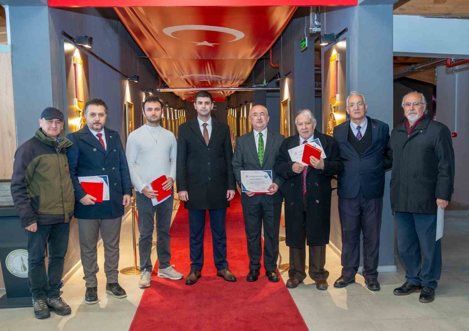 Dumlupınar’da "Objektifimden Dumlupınar" fotoğraf yarışmasının ödülleri sahiplerini buldu