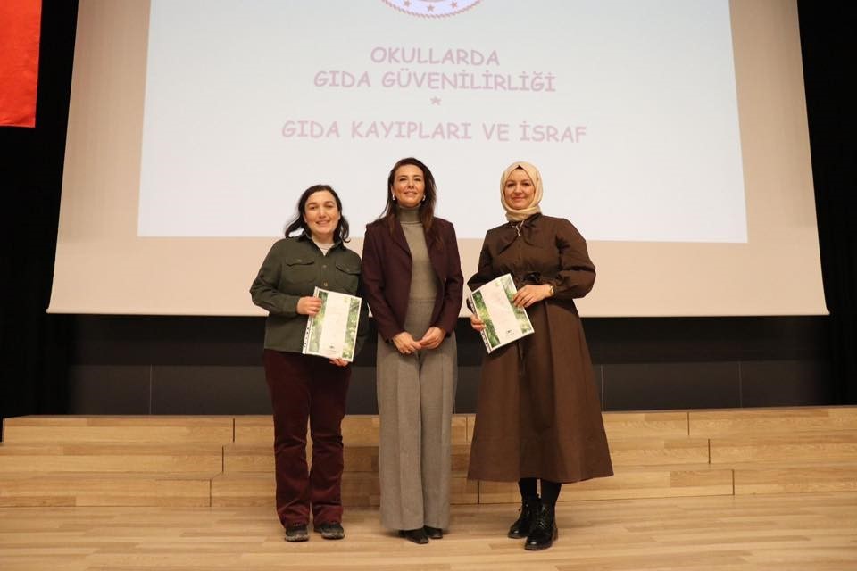 K&uuml;tahya&rsquo;da &ouml;ğrencilere "Gıda g&uuml;venilirliği, gıda israfı ve gıda hijyeni" konulu eğitim
