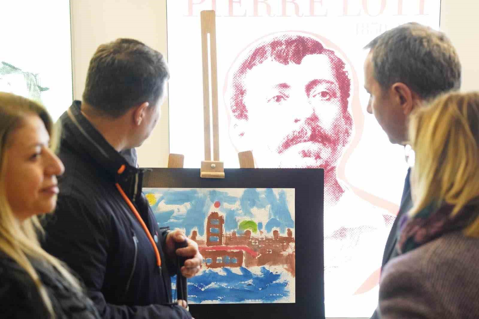 G&ouml;rme Engelli Ressamın Braille tekniğiyle yaptığı resimler beğeni topladı
